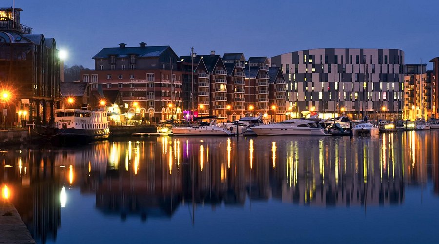 Looking for self storage in Ipswich? Complete 2026 guide covering mobile & traditional storage, pricing, local areas served & why Simply Store is Suffolk's best choice.